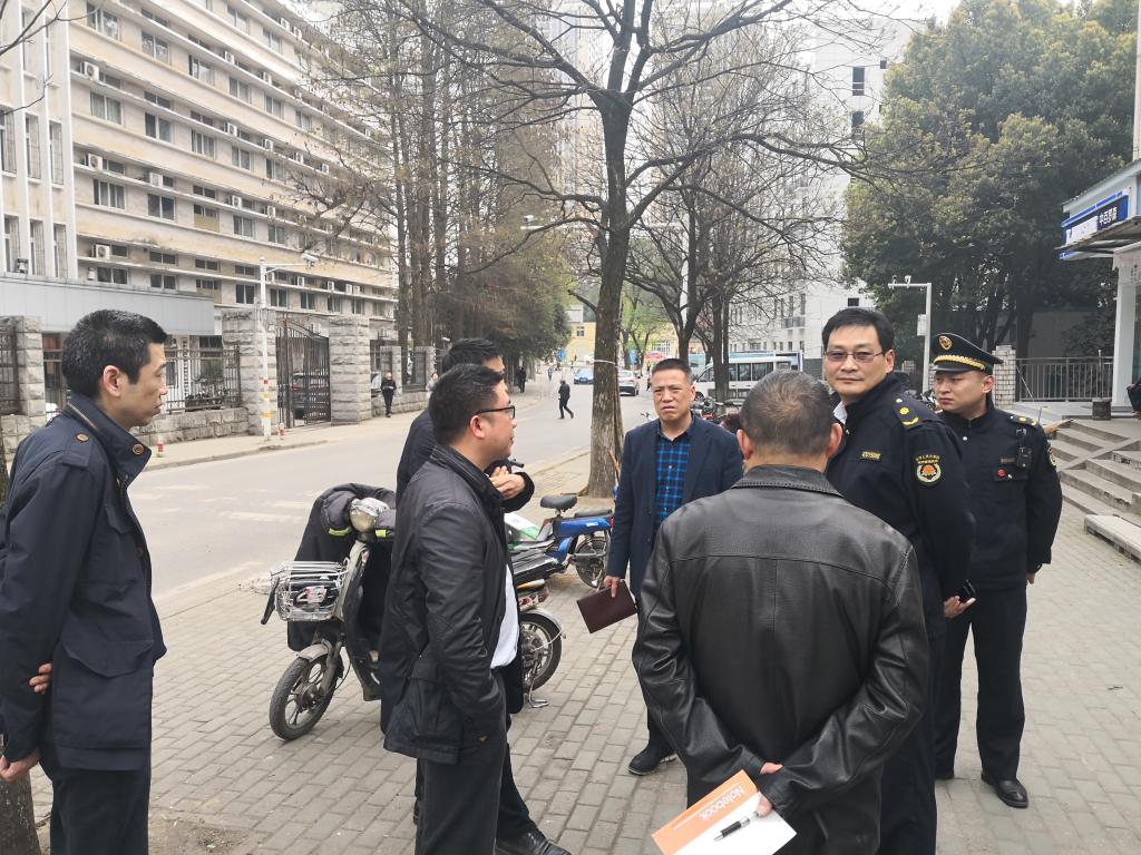 珞南街纪工委书记何勇,珞南街办事处主任陈磊,珞南街道办社区城管中队